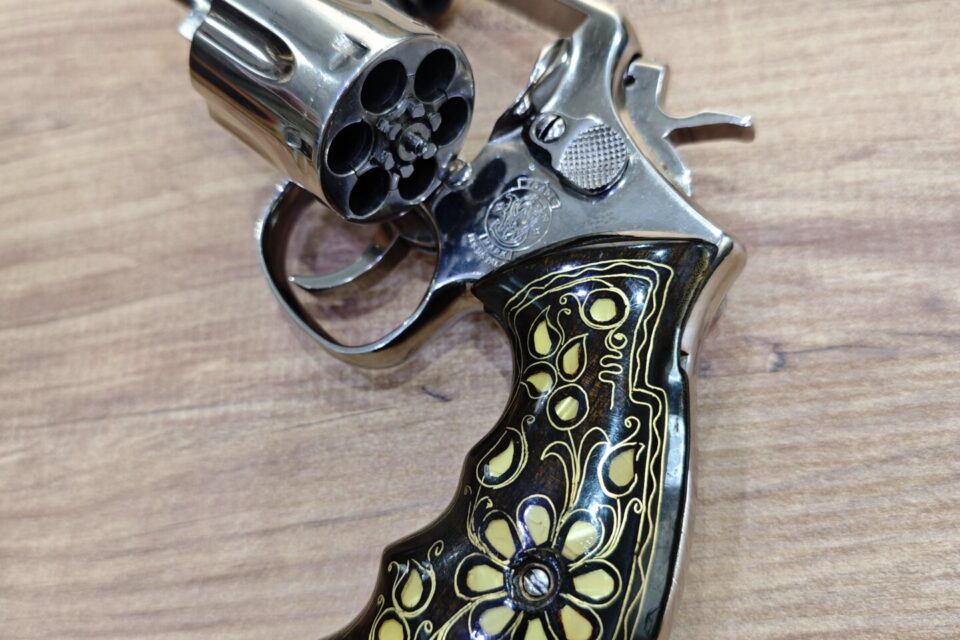 Satılık TABANCA – Smith & Wesson Model 10 – 38 Special – Bulundurma Ruhsatlı – İzmir – İlan 18513 – Görsel 18517