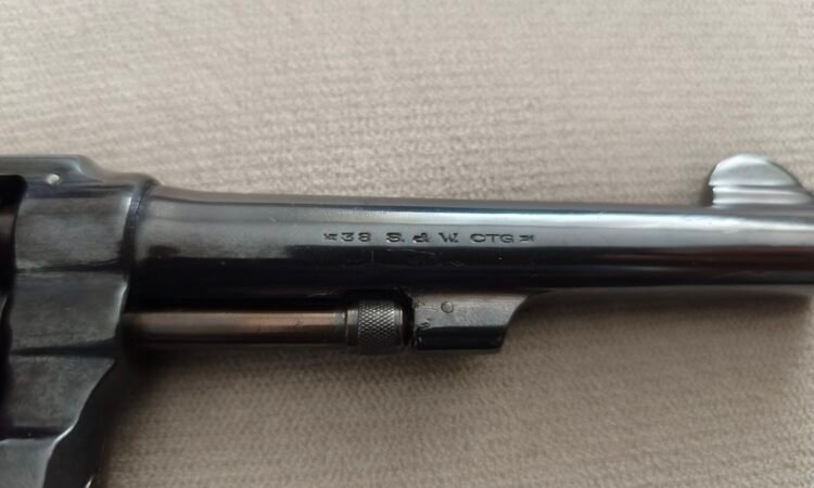 Satılık TABANCA – Smith & Wesson Model 10 – 9mm Browning Long – Taşıma Ruhsatlı – Ankara – İlan 18644 – Görsel 18647