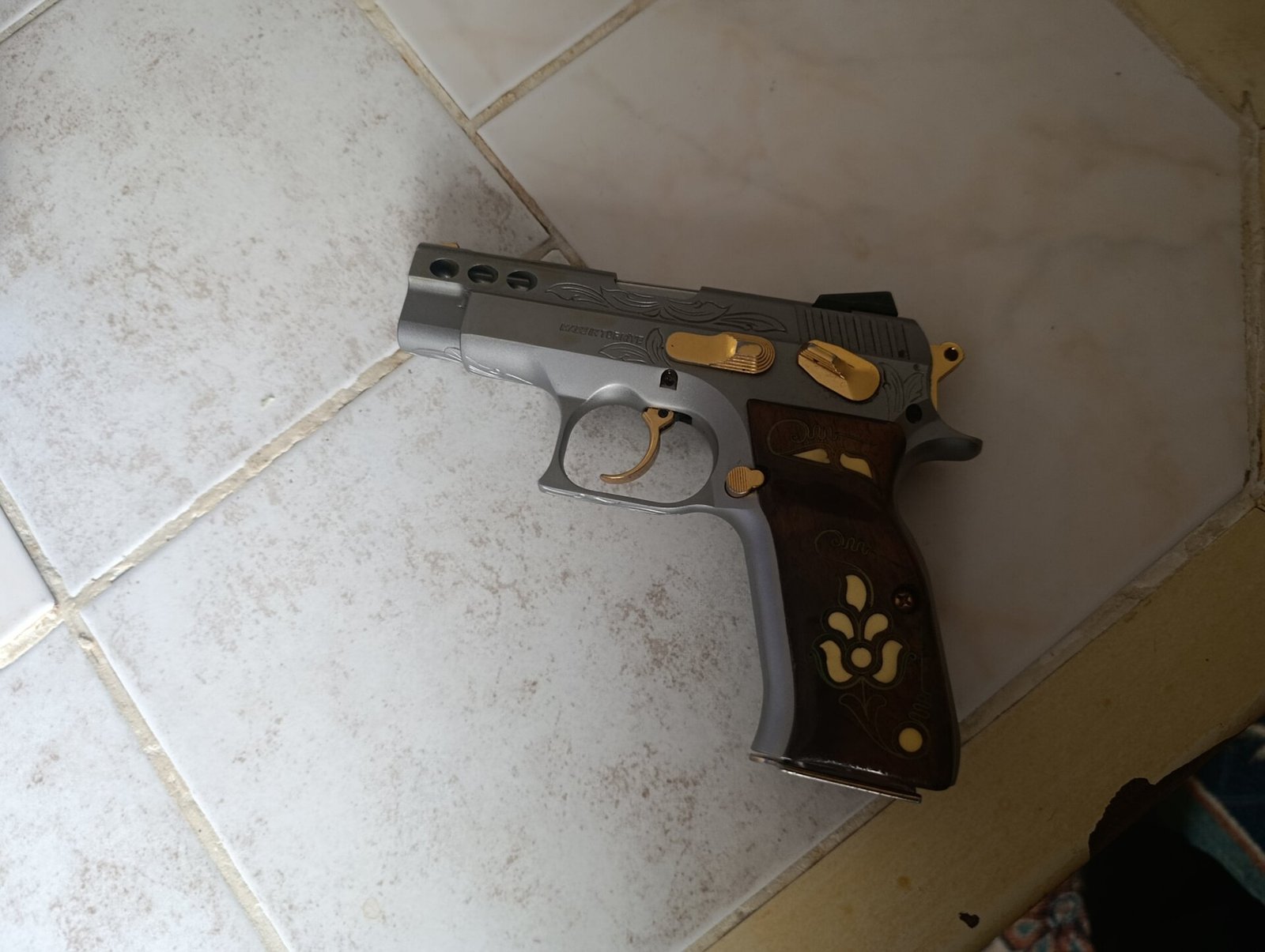 Satılık TABANCA – Sarsılmaz P8 – 9mm (9x19mm) – Bulundurma Ruhsatlı – Kocaeli – İlan 16958 – Görsel 16962