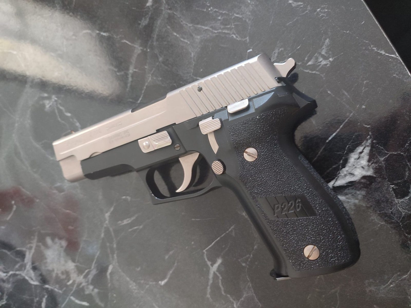 Satılık TABANCA – Sig Sauer P226 – 9mm (9x19mm) – Taşıma Ruhsatlı – Yalova – İlan 19436 – Görsel 19441