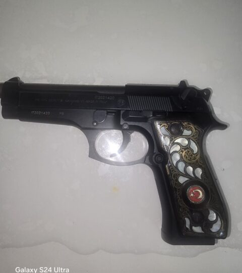 Satılık TABANCA – Beretta 92 – 9mm (9x19mm) – Taşıma Ruhsatlı – Siirt – İlan 19204 – Görsel 19206