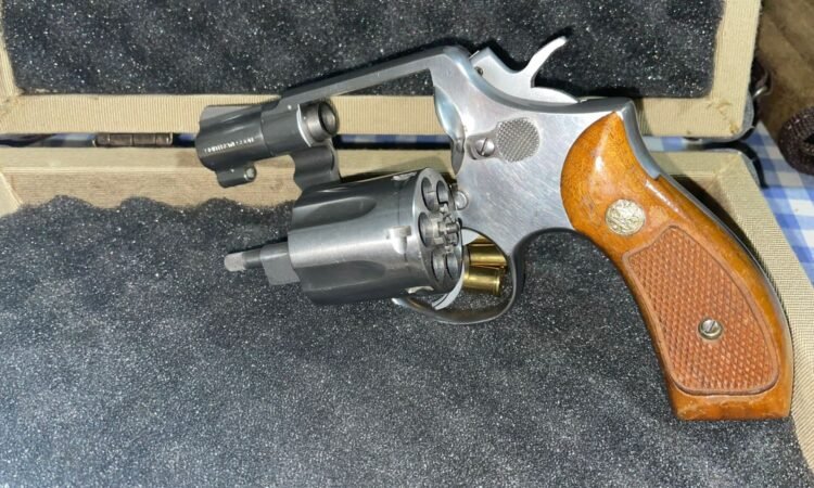 Satılık TABANCA – Smith & Wesson Model 64 – 38 Special – Taşıma Ruhsatlı – İstanbul – İlan 17914 – Görsel 17918