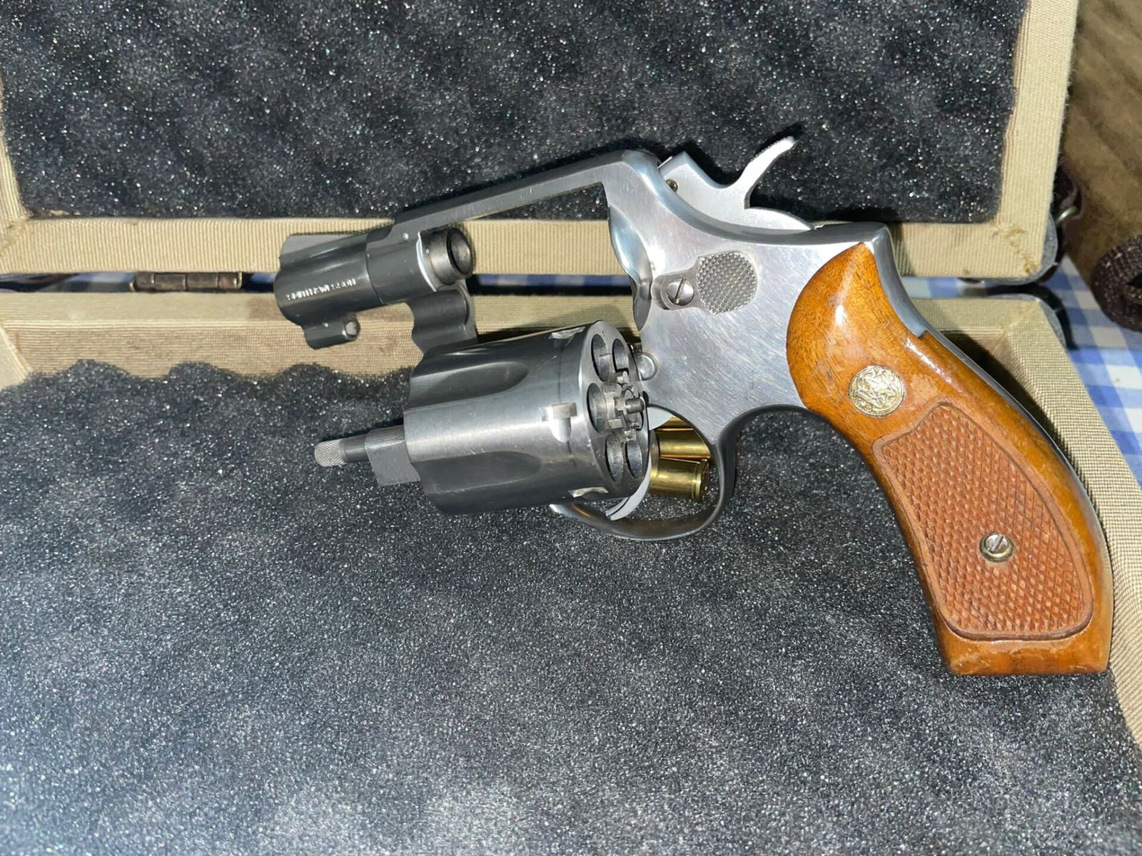 Satılık TABANCA – Smith & Wesson Model 64 – 38 Special – Taşıma Ruhsatlı – İstanbul – İlan 17914 – Görsel 17918