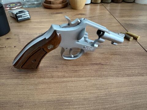 Satılık TABANCA – Smith & Wesson Model 10 – 38 Special – Taşıma Ruhsatlı – İstanbul – İlan 18702 – Görsel 18703