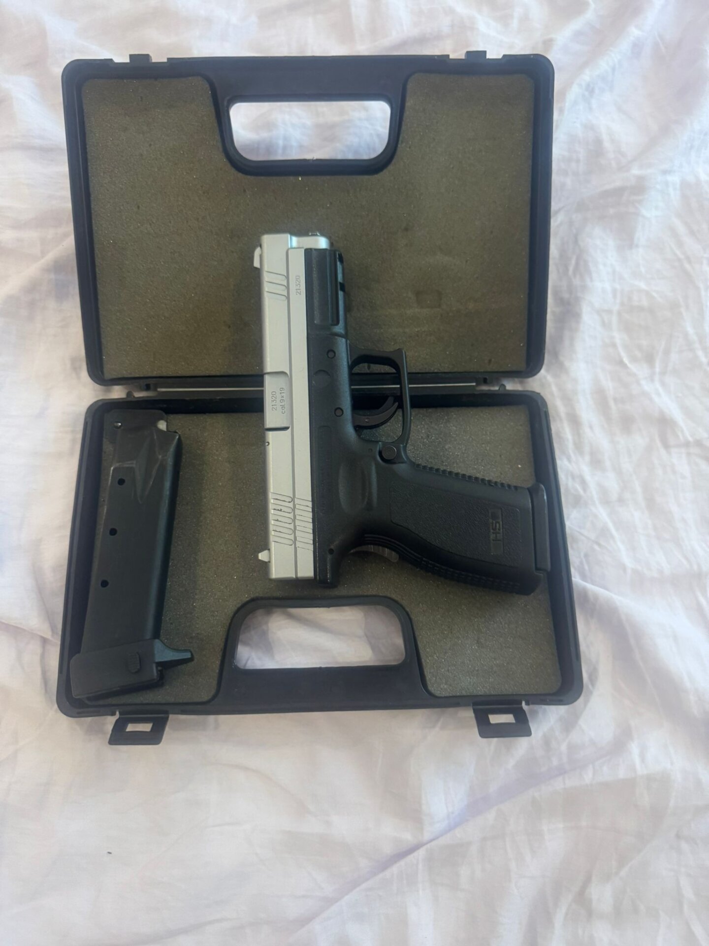 Satılık TABANCA – HS 2000 – 9mm (9x19mm) – Bulundurma Ruhsatlı – İstanbul – İlan 18140 – Görsel 18141