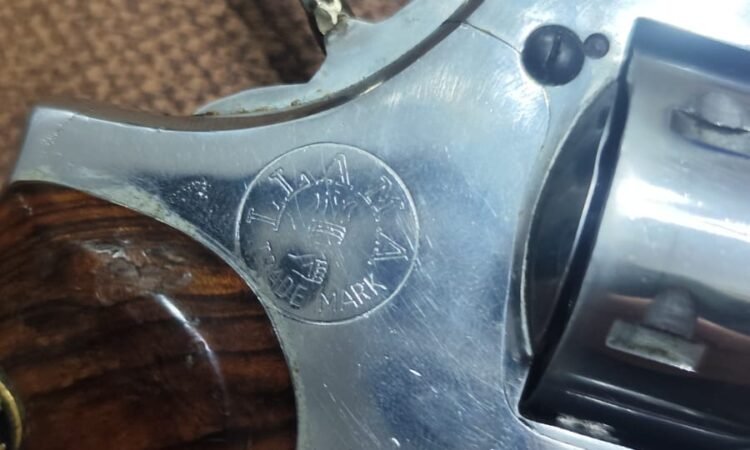 Satılık TABANCA – Llama Comanche – 357 Magnum – Bulundurma Ruhsatlı – İstanbul – İlan 16820 – Görsel 16826