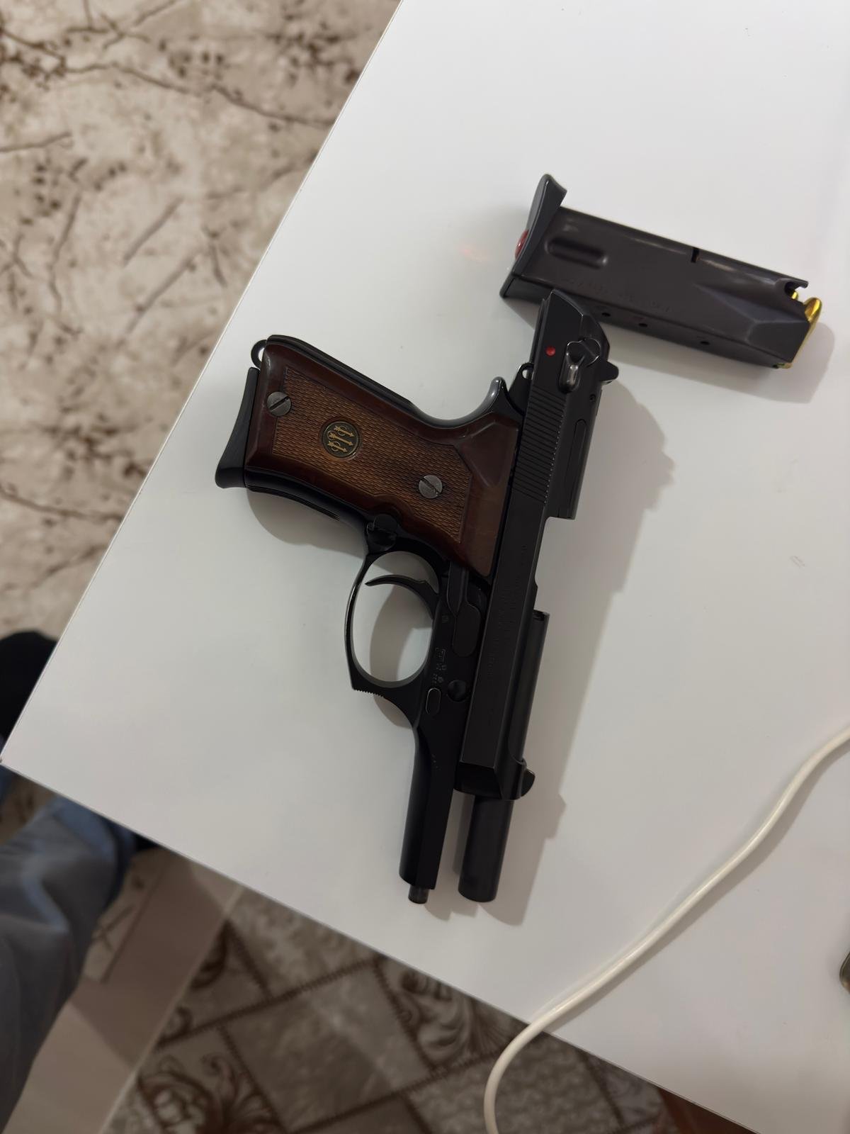 Satılık TABANCA – Beretta 92 – 9mm (9x19mm) – Bulundurma Ruhsatlı – Elazığ – İlan 16980 – Görsel 16982