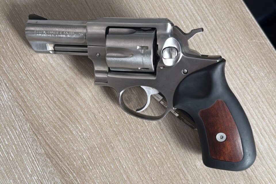 Satılık TABANCA – Ruger GP100 – 357 Magnum – Taşıma Ruhsatlı – İstanbul – İlan 18656 – Görsel 18658