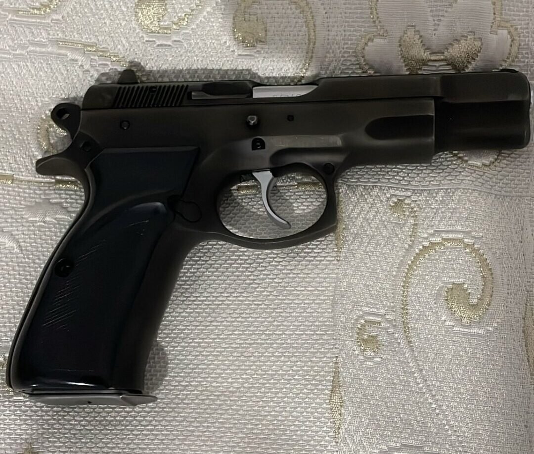 Satılık TABANCA – CZ 75 – 9mm (9x19mm) – Taşıma Ruhsatlı – İstanbul – İlan 18805 – Görsel 18807