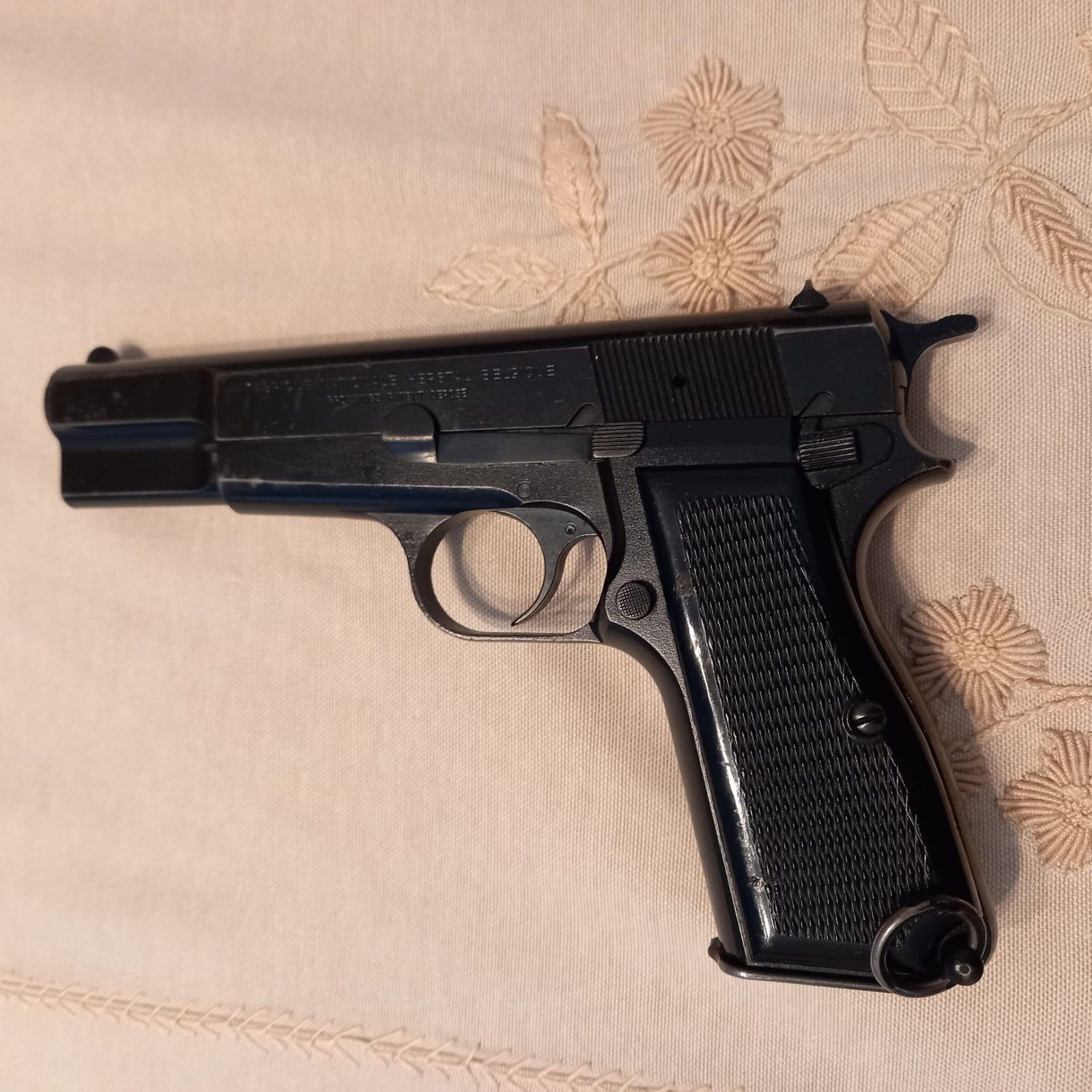 Satılık TABANCA – Browning HP (14'lü) – 9mm (9x19mm) – Bulundurma Ruhsatlı – İstanbul – İlan 19163 – Görsel 19164