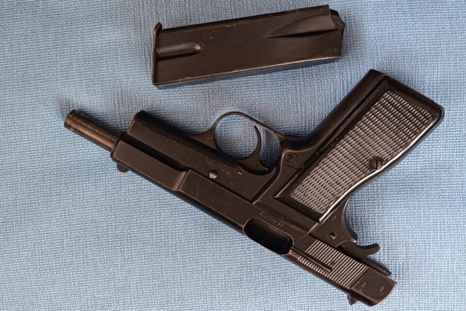 Satılık TABANCA – Browning HP (14'lü) – 9mm (9x19mm) – Taşıma Ruhsatlı – Adana – İlan 17576 – Görsel 17580