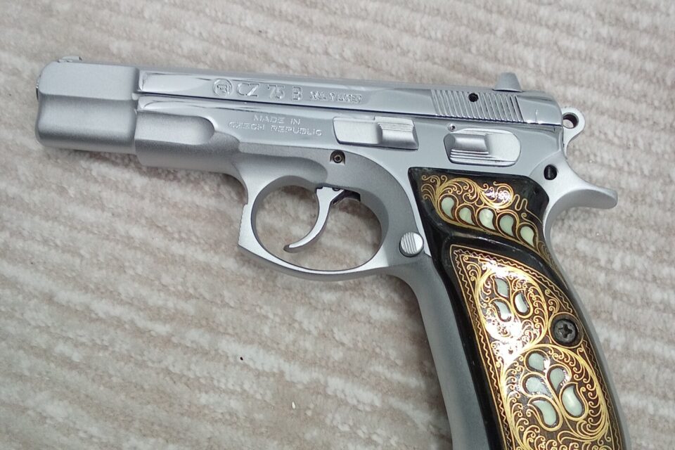 Satılık TABANCA – CZ 75 – 9mm (9x19mm) – Taşıma Ruhsatlı – Eskişehir – İlan 17602 – Görsel 17605