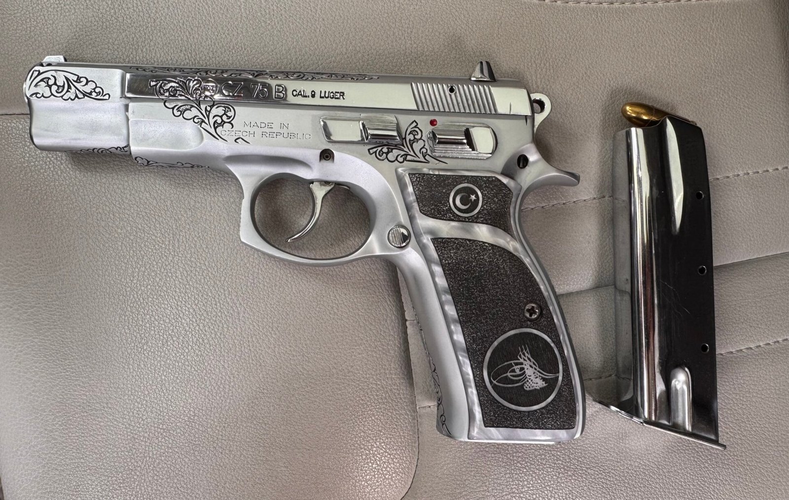 Satılık TABANCA – CZ 75 – 9mm (9x19mm) – Taşıma Ruhsatlı – Kocaeli – İlan 18918 – Görsel 18919