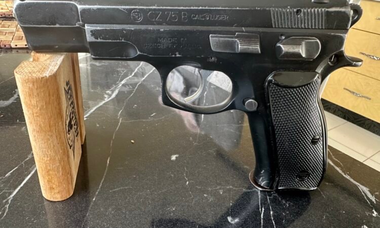 Satılık TABANCA – CZ 75 – 9mm (9x19mm) – Taşıma Ruhsatlı – Samsun – İlan 19245 – Görsel 19246