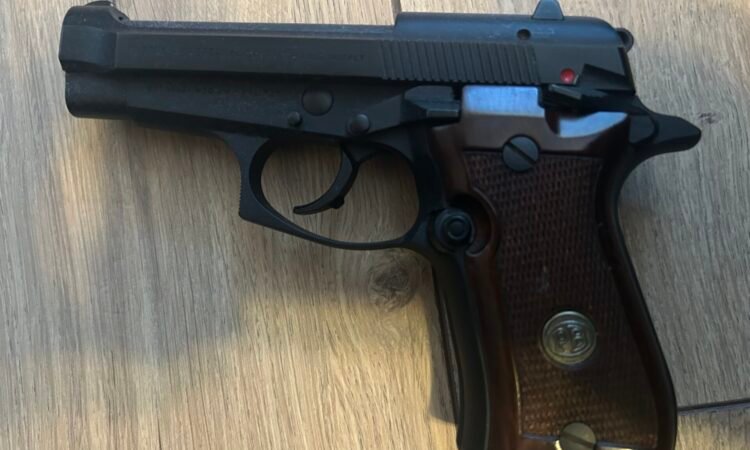 Satılık TABANCA – Beretta 81 – 7.65mm (.32 ACP) – Bulundurma Ruhsatlı – İstanbul – İlan 18956 – Görsel 18957