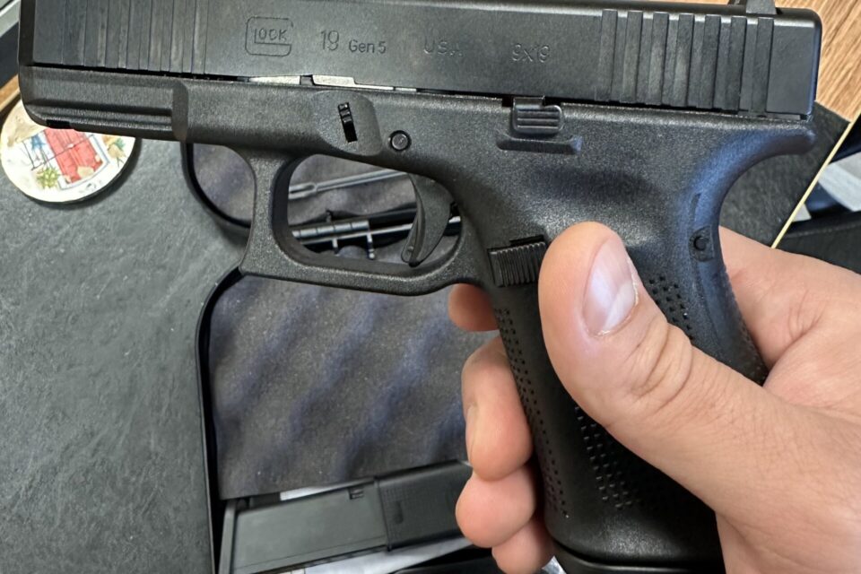 Satılık TABANCA – Glock 19 – 9mm (9x19mm) – Taşıma Ruhsatlı – İstanbul – İlan 17766 – Görsel 17767