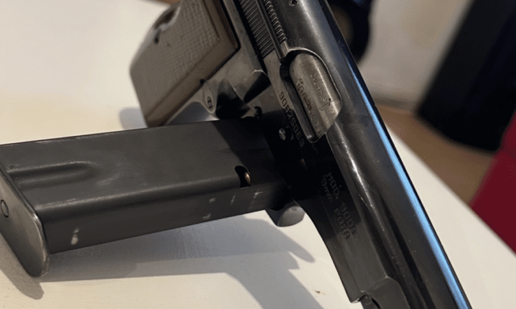 Satılık TABANCA – Mauser 90 DA – 9mm (9x19mm) – Taşıma Ruhsatlı – Ankara – İlan 19222 – Görsel 19226