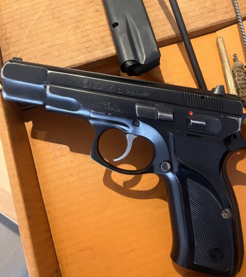 Satılık TABANCA – CZ 75 – 9mm (9x19mm) – Bulundurma Ruhsatlı – İzmir – İlan 17272 – Görsel 17274