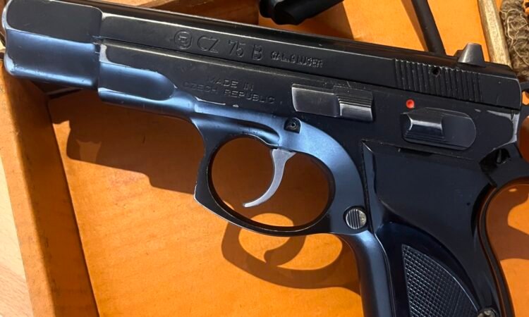 Satılık TABANCA – CZ 75 – 9mm (9x19mm) – Bulundurma Ruhsatlı – İzmir – İlan 17272 – Görsel 17274