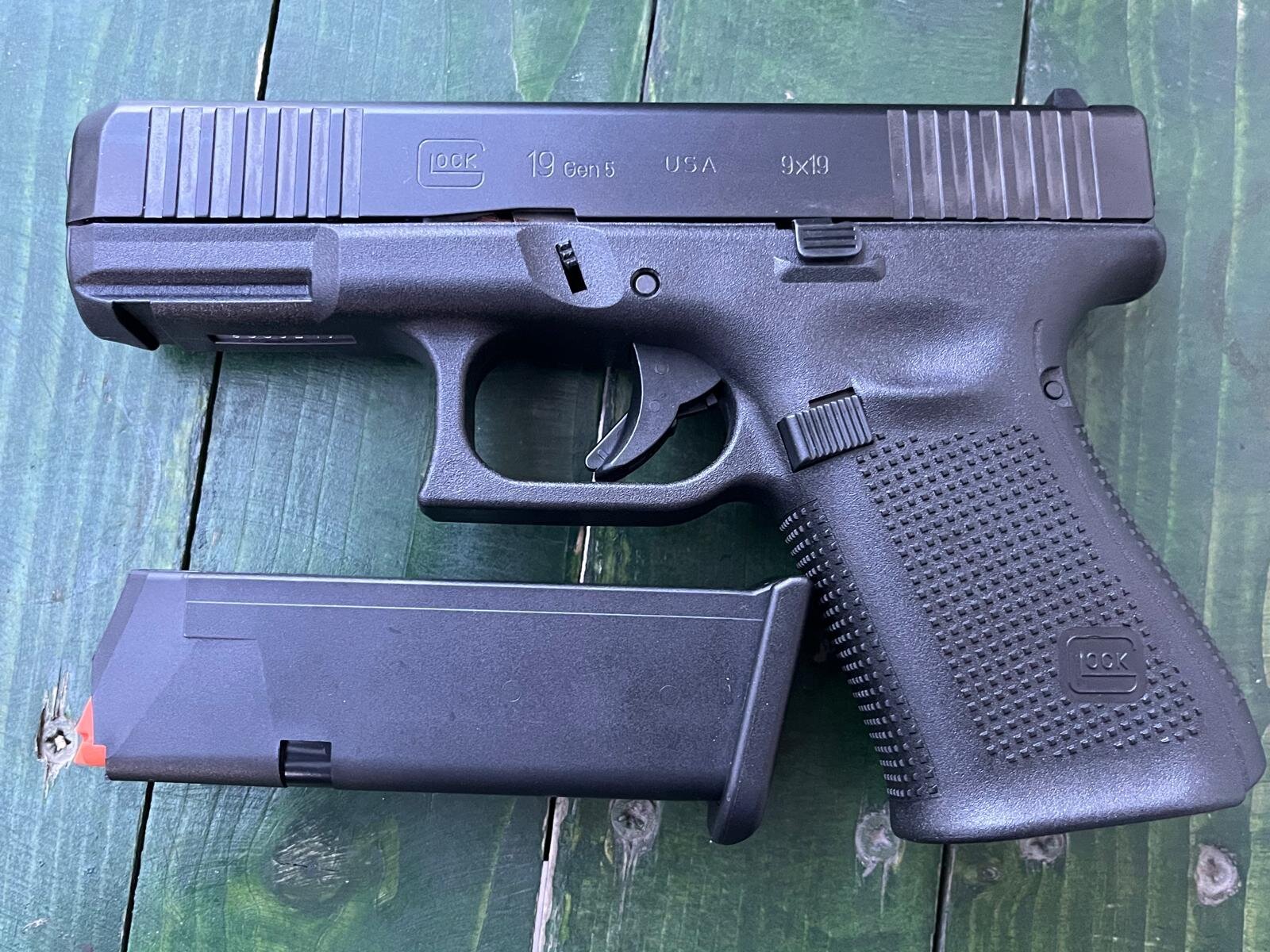 Satılık TABANCA – Glock 19 – 9mm (9x19mm) – Taşıma Ruhsatlı – Kırklareli – İlan 17775 – Görsel 17777