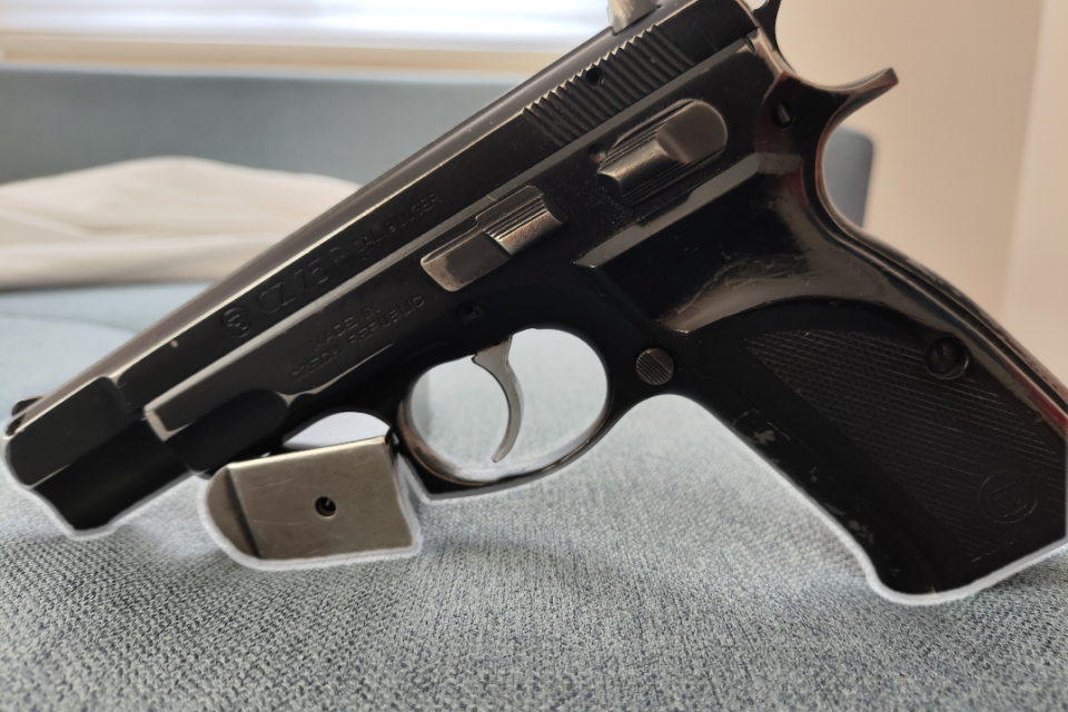 Satılık TABANCA – CZ 75 – 9mm (9x19mm) – Bulundurma Ruhsatlı – Erzurum – İlan 22719 – Görsel 22720