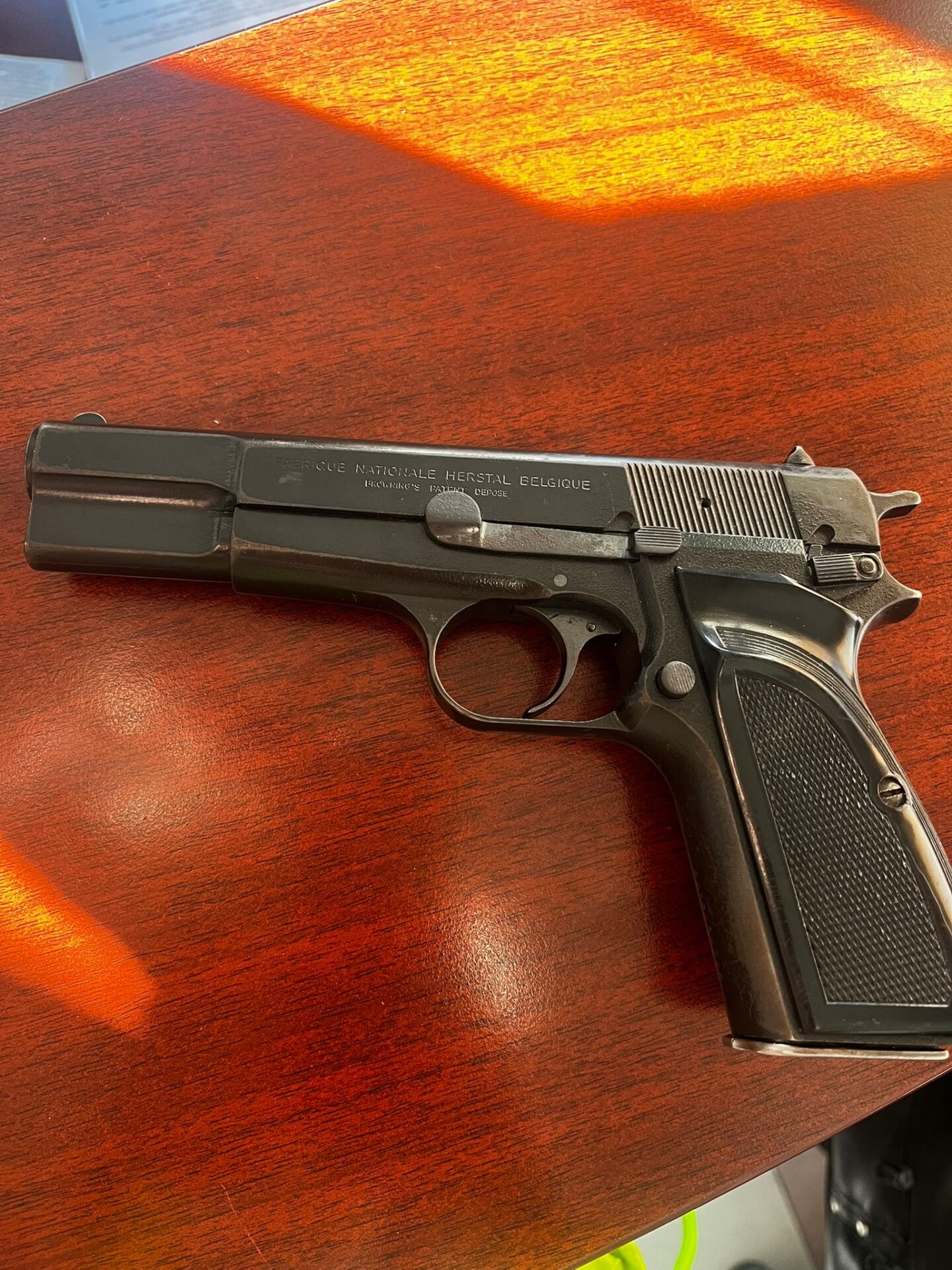 Satılık TABANCA – Browning HP (14'lü) – 9mm (9x19mm) – Taşıma Ruhsatlı – Aydın – İlan 22131 – Görsel 22132