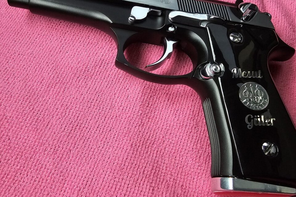 Satılık TABANCA – Beretta 92 – 9mm (9x19mm) – Taşıma Ruhsatlı – Antalya – İlan 21048 – Görsel 21051