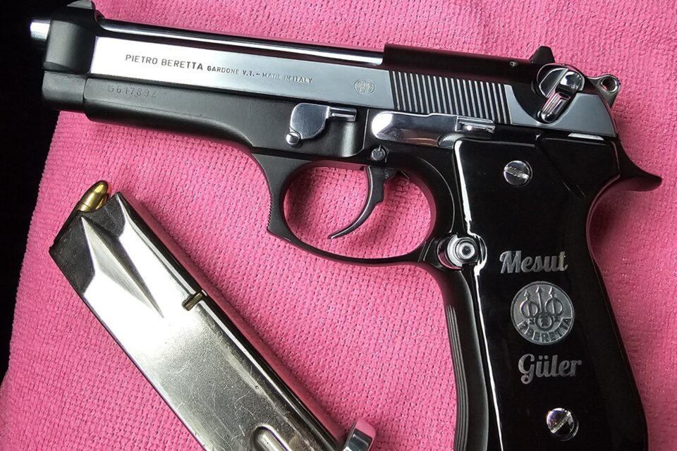 Satılık TABANCA – Beretta 92 – 9mm (9x19mm) – Taşıma Ruhsatlı – Antalya – İlan 21048 – Görsel 21050