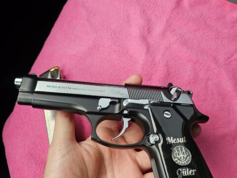 Satılık TABANCA – Beretta 92 – 9mm (9x19mm) – Taşıma Ruhsatlı – Antalya – İlan 21048 – Görsel 21049