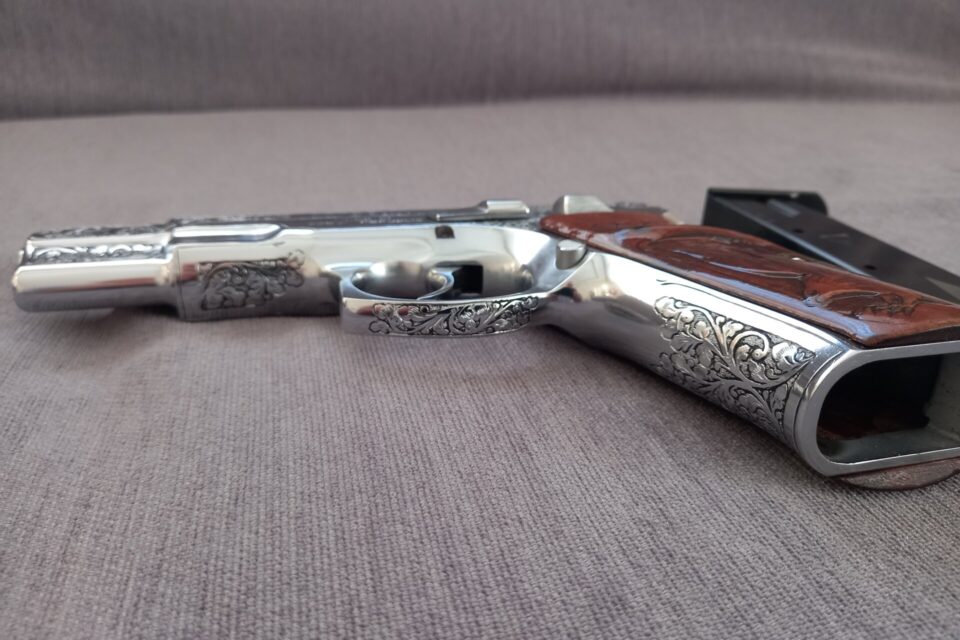 Satılık TABANCA – CZ 75 – 9mm (9x19mm) – Taşıma Ruhsatlı – Bolu – İlan 22740 – Görsel 22741