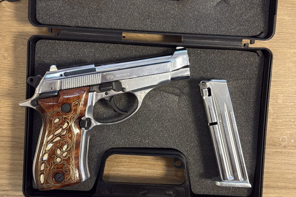 Satılık TABANCA – Beretta 81 – 7.65mm (.32 ACP) – Taşıma Ruhsatlı – Antalya – İlan 20489 – Görsel 20490