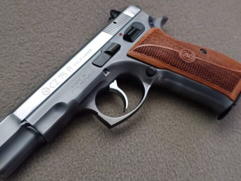 Satılık TABANCA – CZ 75 – 9mm (9x19mm) – Taşıma Ruhsatlı – Ankara – İlan 22614 – Görsel 22615