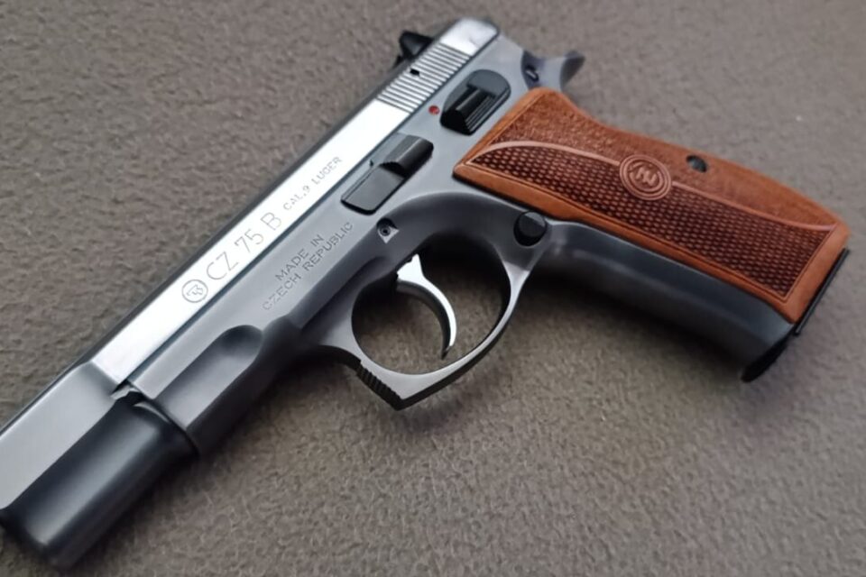 Satılık TABANCA – CZ 75 – 9mm (9x19mm) – Taşıma Ruhsatlı – Ankara – İlan 22614 – Görsel 22615
