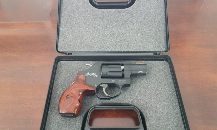 Satılık TABANCA – Smith & Wesson Model 351 PD – 22 Magnum – Bulundurma Ruhsatlı – Manisa – İlan 20180 – Görsel 20182