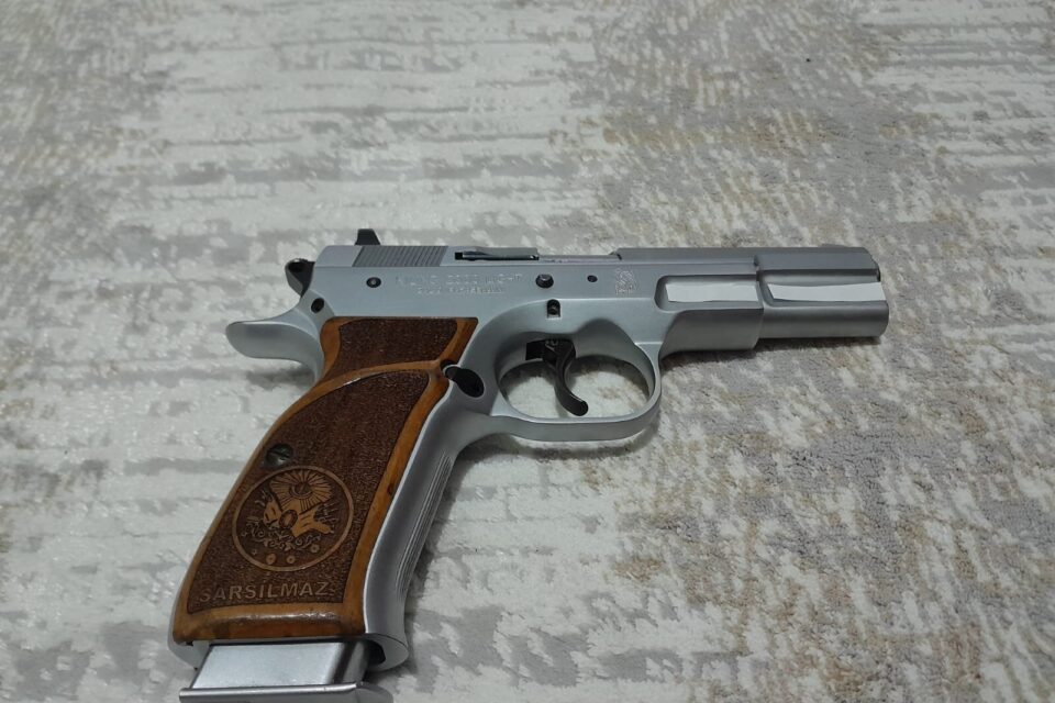 Satılık TABANCA – Sarsılmaz Kılınç – 9mm (9x19mm) – Taşıma Ruhsatlı – Rize – İlan 19677 – Görsel 19683