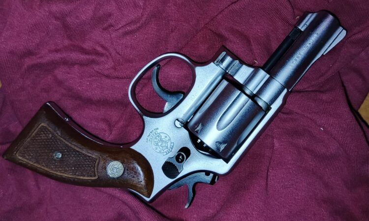 Satılık TABANCA – Smith & Wesson Model 10 – 38 Special – Bulundurma Ruhsatlı – İstanbul – İlan 20733 – Görsel 20734