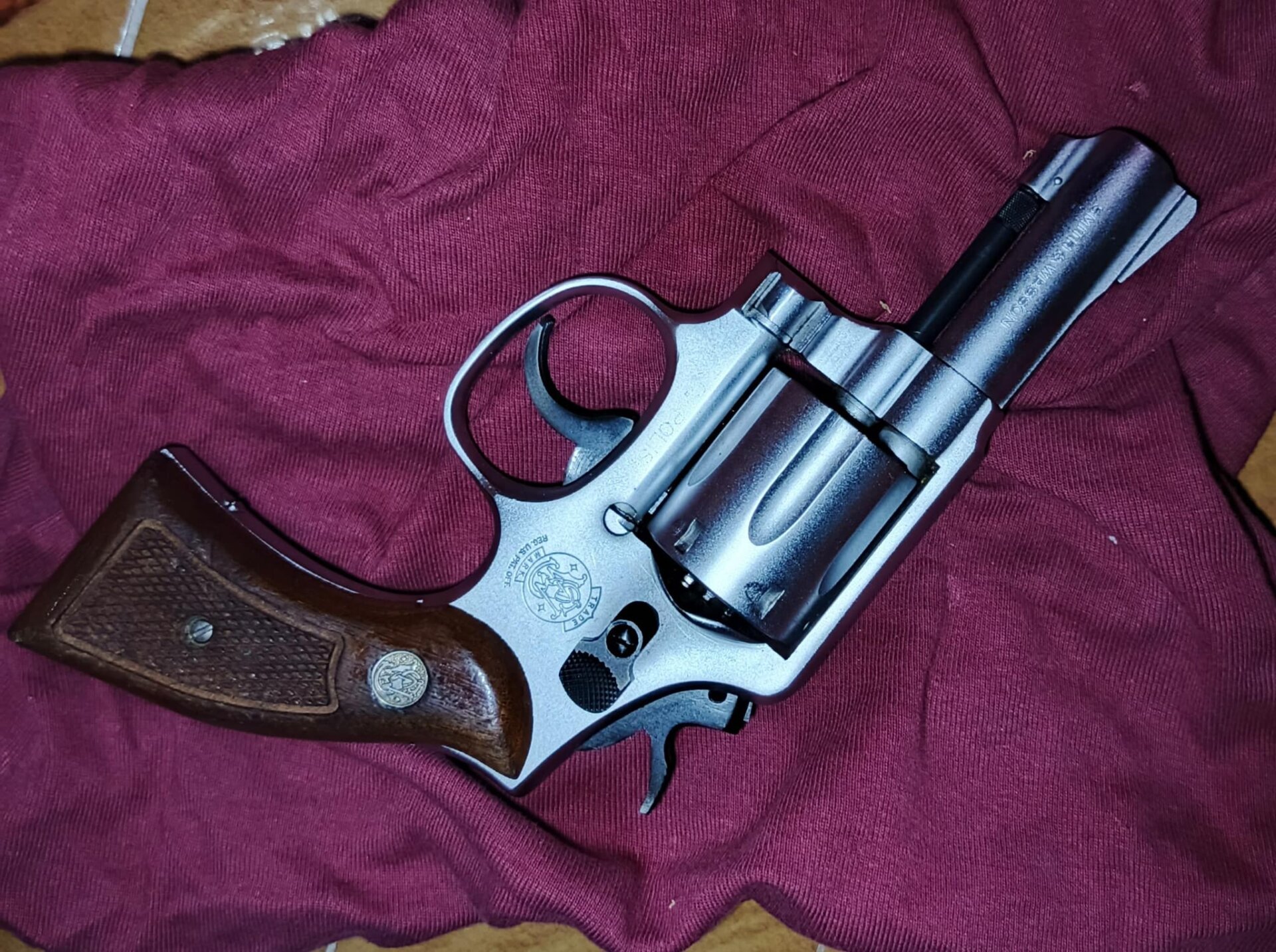 Satılık TABANCA – Smith & Wesson Model 10 – 38 Special – Bulundurma Ruhsatlı – İstanbul – İlan 20733 – Görsel 20734