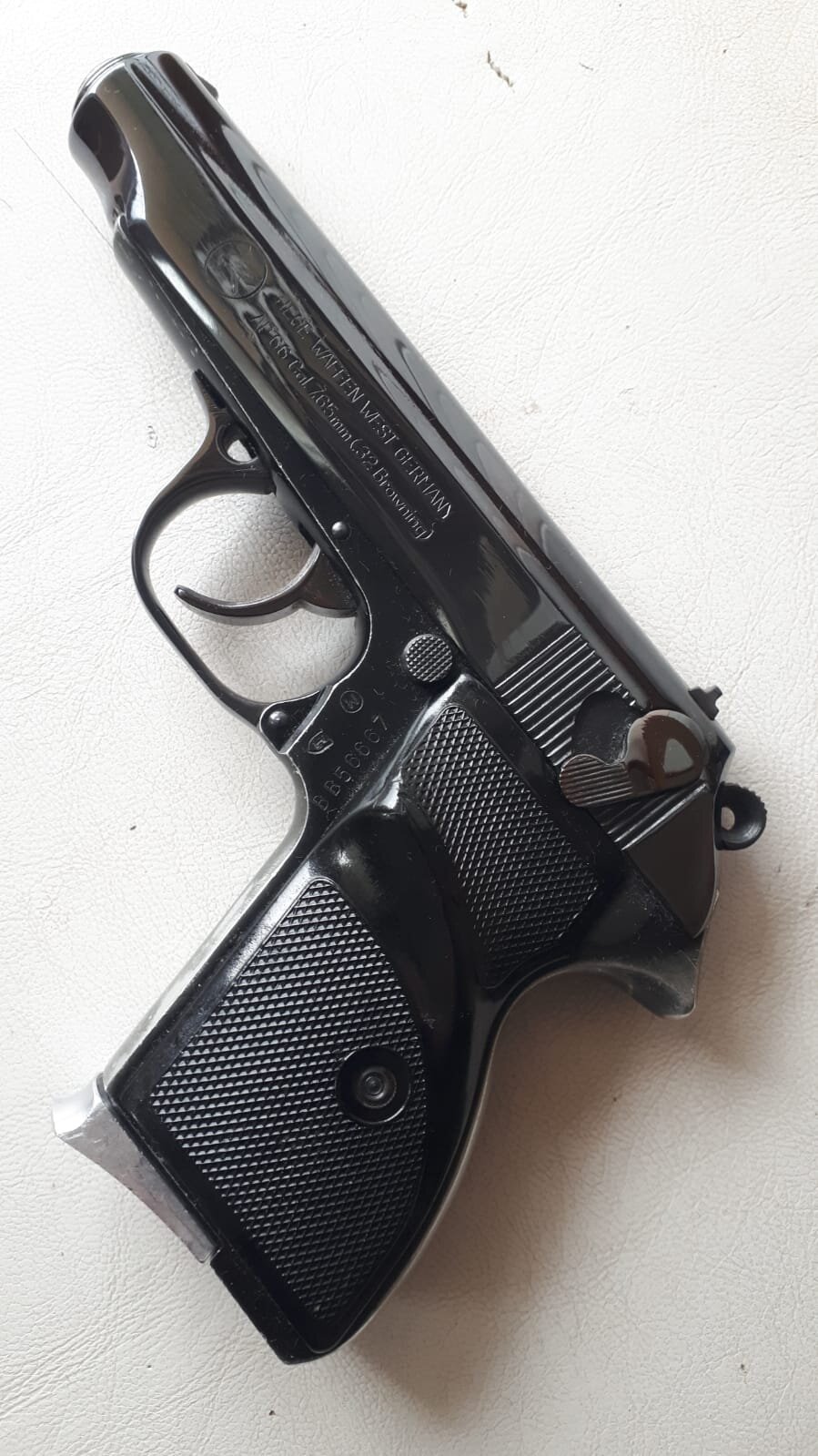 Satılık TABANCA – Hege AP66 – 7.65mm (.32 ACP) – Taşıma Ruhsatlı – Bursa – İlan 22116 – Görsel 22117