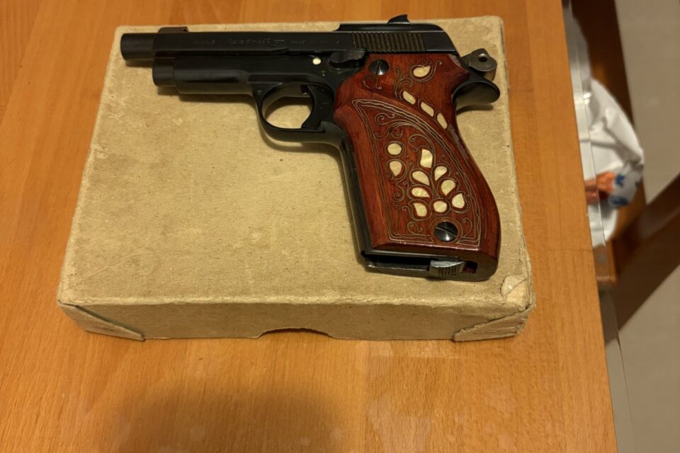 Satılık TABANCA – Unique Bcf-66 – 7.65mm (.32 ACP) – Taşıma Ruhsatlı – İstanbul – İlan 22721 – Görsel 22726