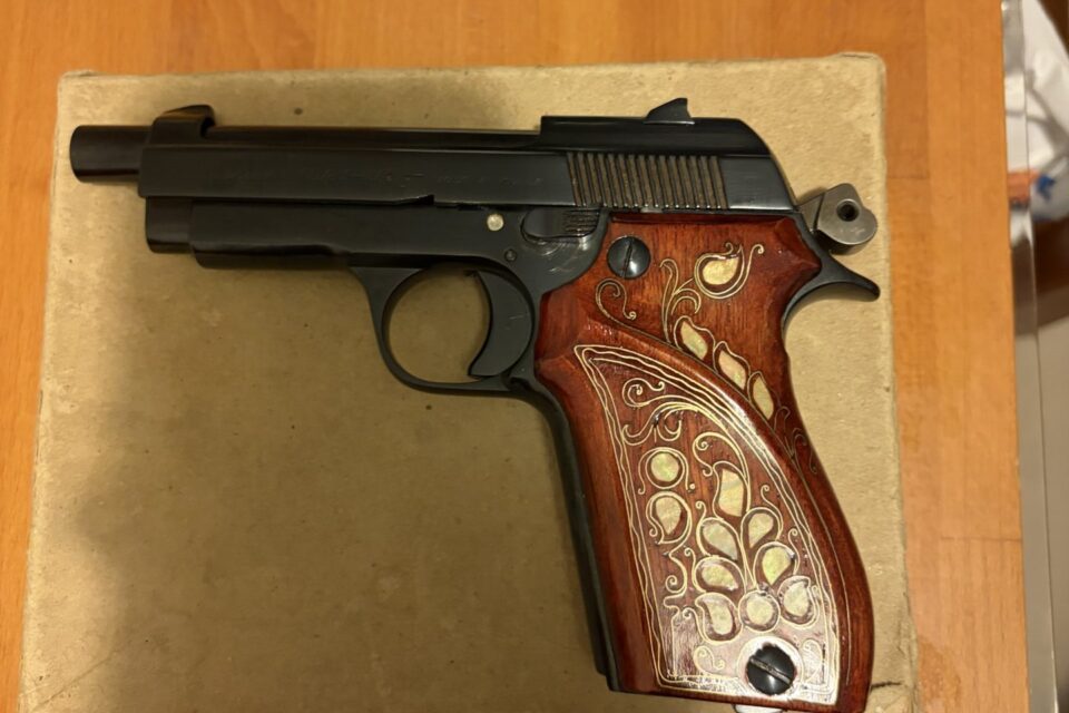 Satılık TABANCA – Unique Bcf-66 – 7.65mm (.32 ACP) – Taşıma Ruhsatlı – İstanbul – İlan 22721 – Görsel 22724