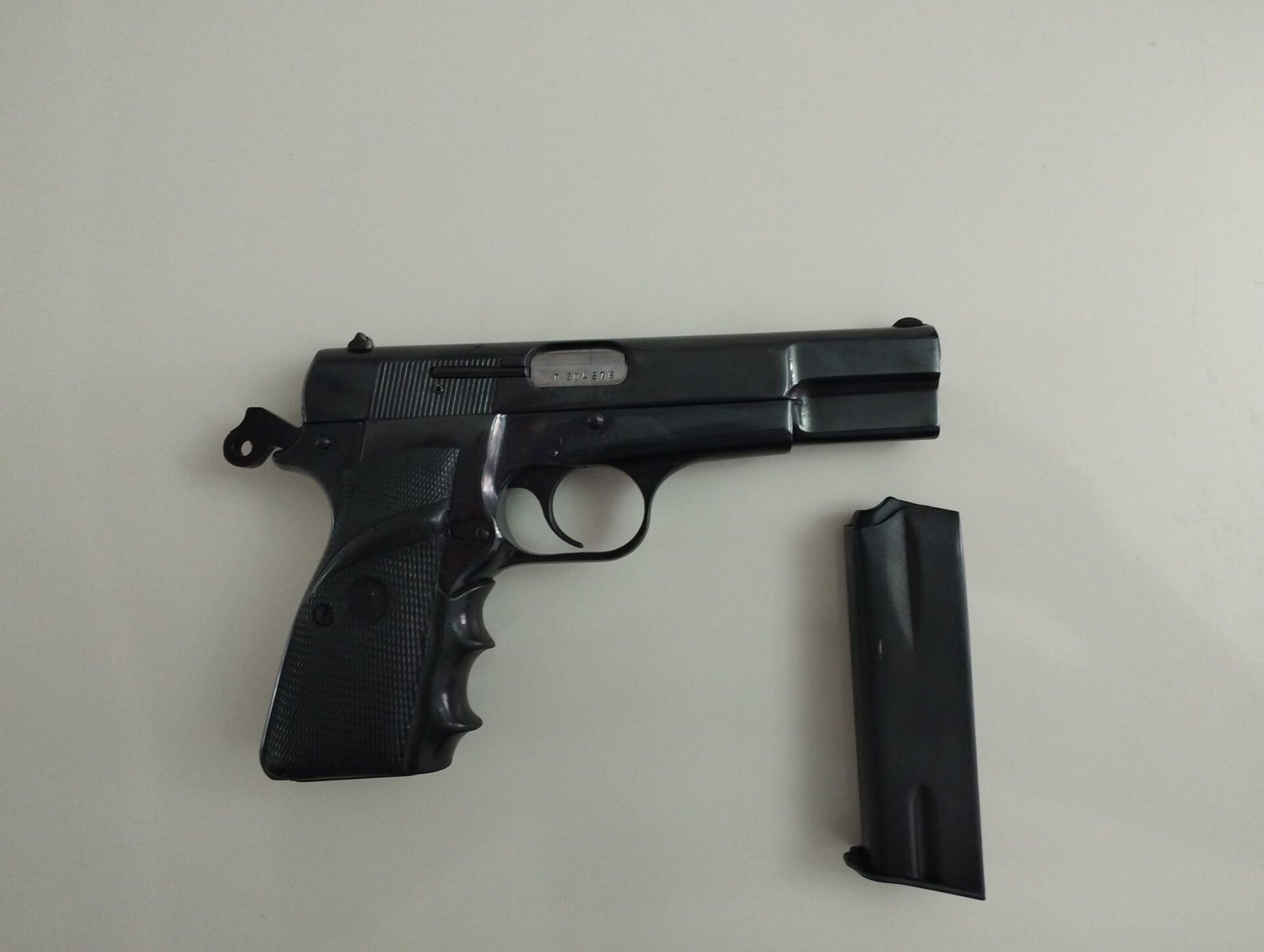 Satılık TABANCA – Browning HP (14'lü) – 9mm Browning Long – Bulundurma Ruhsatlı – Kırıkkale – İlan 19587 – Görsel 19589