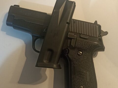 Satılık TABANCA – Sig Sauer P228 – 9mm (9x19mm) – Bulundurma Ruhsatlı – Ankara – İlan 19998 – Görsel 19999