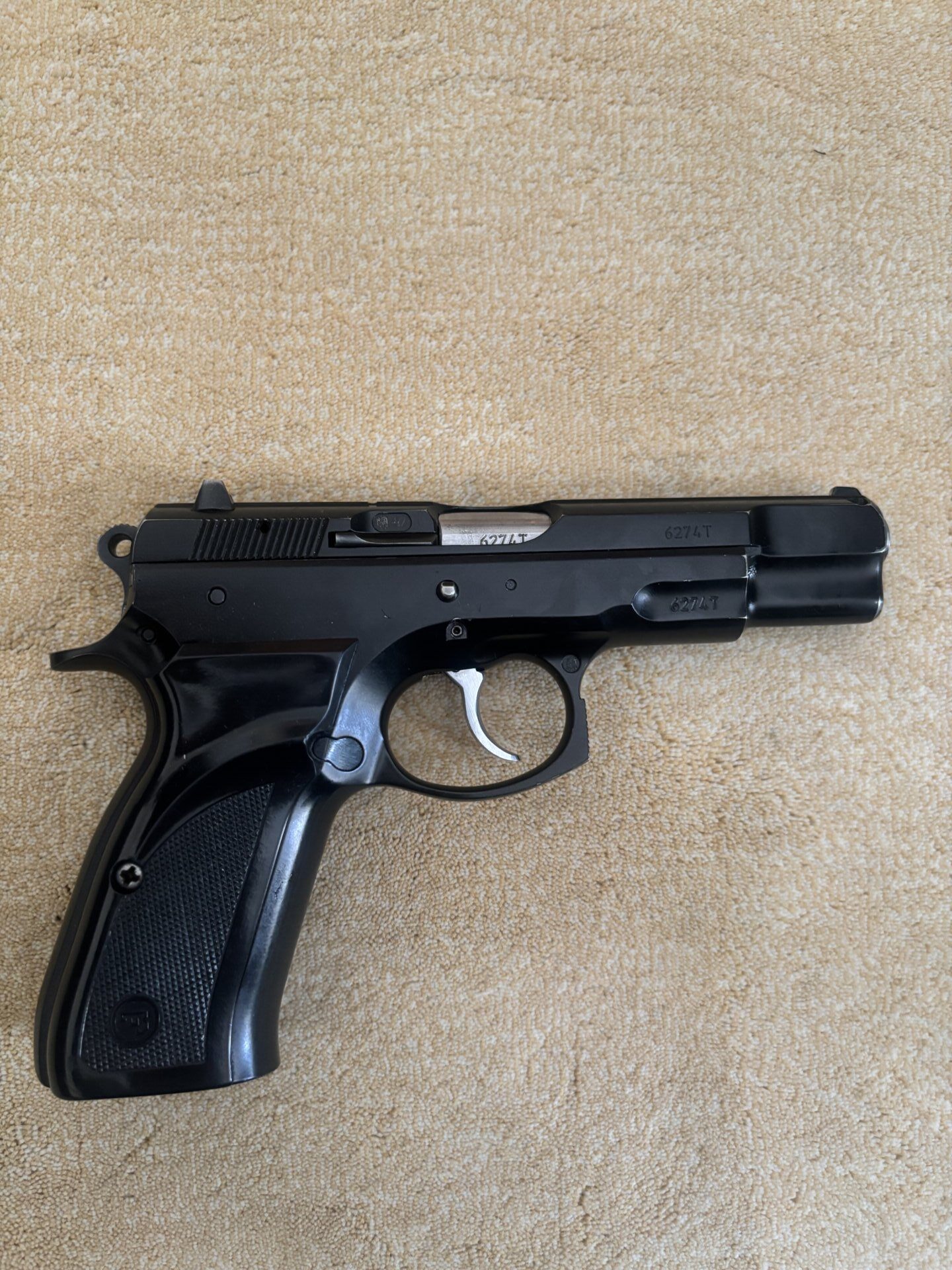 Satılık TABANCA – CZ 75 – 9mm (9x19mm) – Bulundurma Ruhsatlı – Ankara – İlan 20386 – Görsel 20387