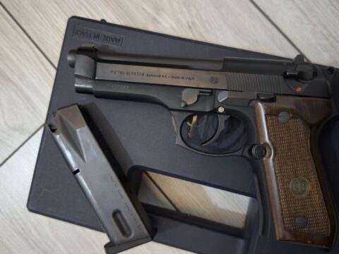 Satılık TABANCA – Beretta 92 – 9mm (9x19mm) – Bulundurma Ruhsatlı – Diyarbakır – İlan 21175 – Görsel 21176