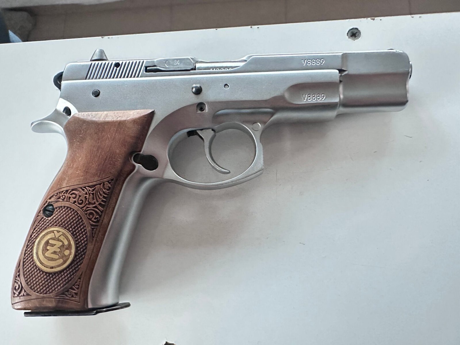 Satılık TABANCA – CZ 75 – 9mm (9x19mm) – Taşıma Ruhsatlı – Mardin – İlan 19599 – Görsel 19600