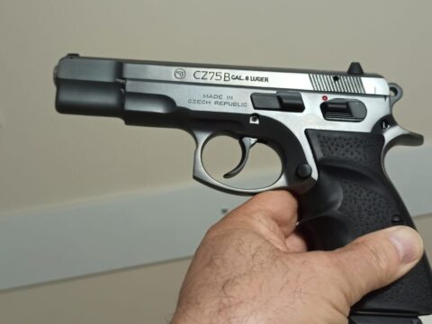 Satılık TABANCA – CZ 75 – 9mm (9x19mm) – Taşıma Ruhsatlı – Malatya – İlan 20990 – Görsel 20991
