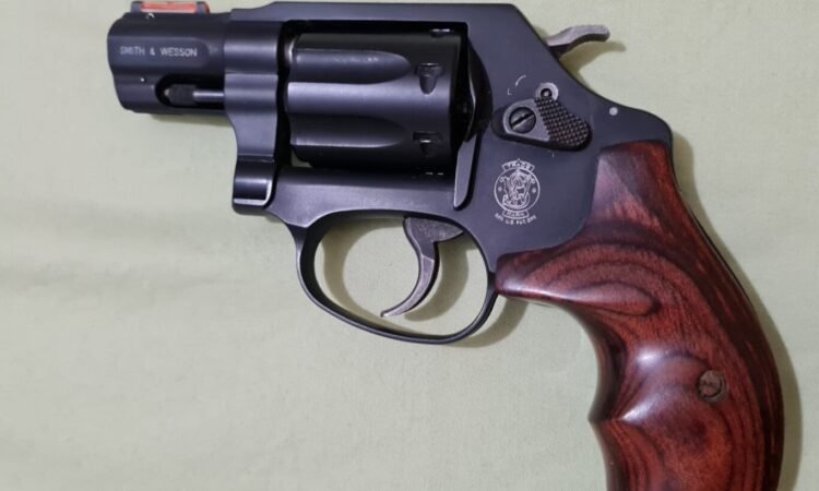 Satılık TABANCA – Smith & Wesson Model 351 PD – 22 Magnum – Bulundurma Ruhsatlı – Manisa – İlan 20180 – Görsel 20186