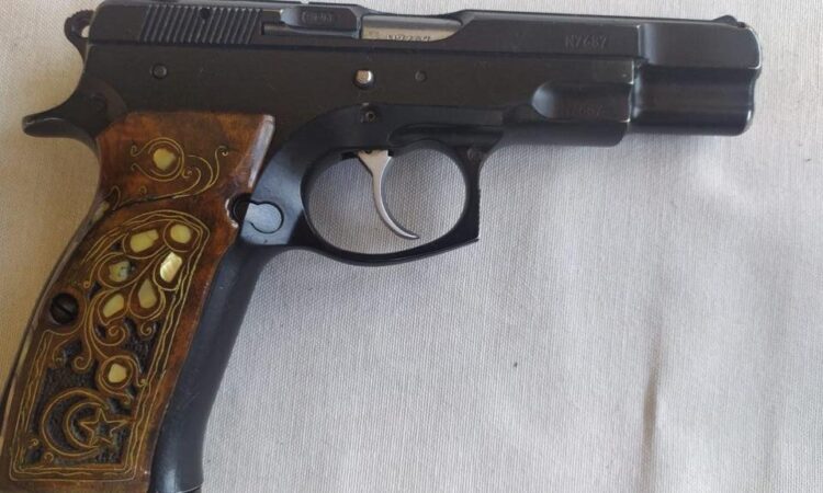 Satılık TABANCA – CZ 75 – 9mm Browning Long – Bulundurma Ruhsatlı – Denizli – İlan 23521 – Görsel 23523