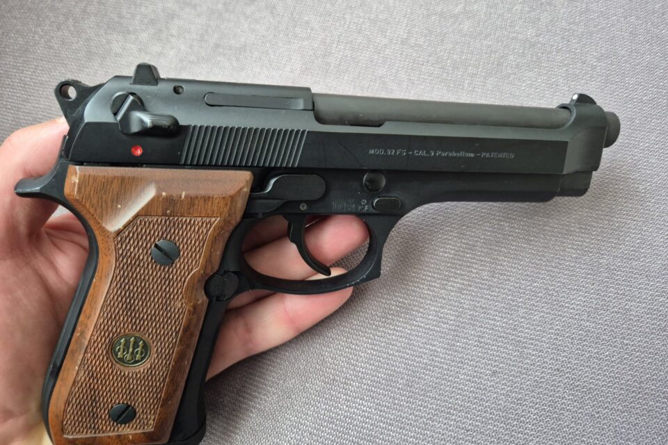 Satılık TABANCA – Beretta 92 – 9mm (9x19mm) – Bulundurma Ruhsatlı – İstanbul – İlan 26428 – Görsel 26432