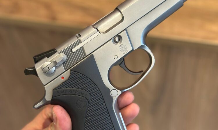 Satılık TABANCA – Smith & Wesson 5906 – 9mm (9x19mm) – Taşıma Ruhsatlı – Adana – İlan 26452 – Görsel 26455